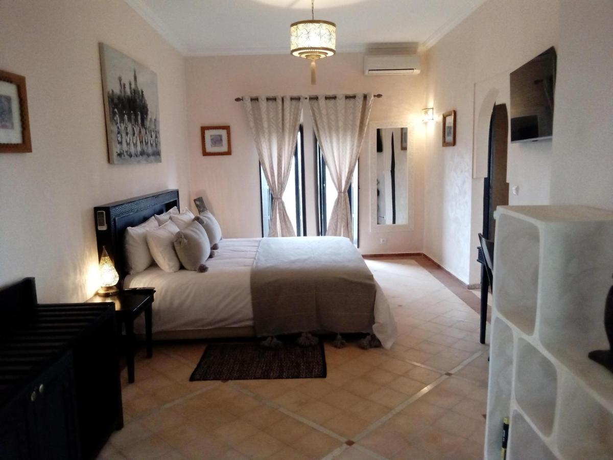 Le Petit Chateau Des Anges Ouled Bouzid Exterior foto